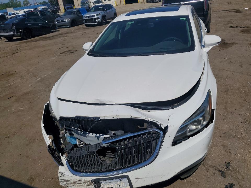2018 Buick Lacrosse მანქანა იყიდება აუქციონზე, vin: 1G4ZS5SSXJU106832, აუქციონის ნომერი: 64082566