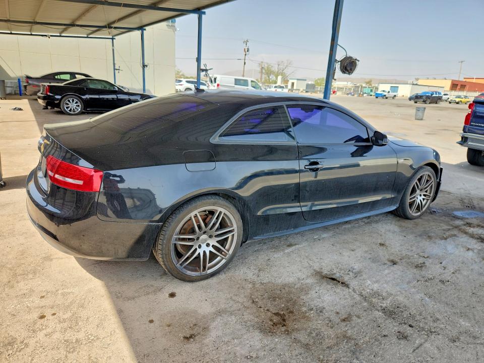 Продаж на аукціоні авто 2011 Audi A5, vin: WAU4FAFR4BA021732, номер лоту: 63784216