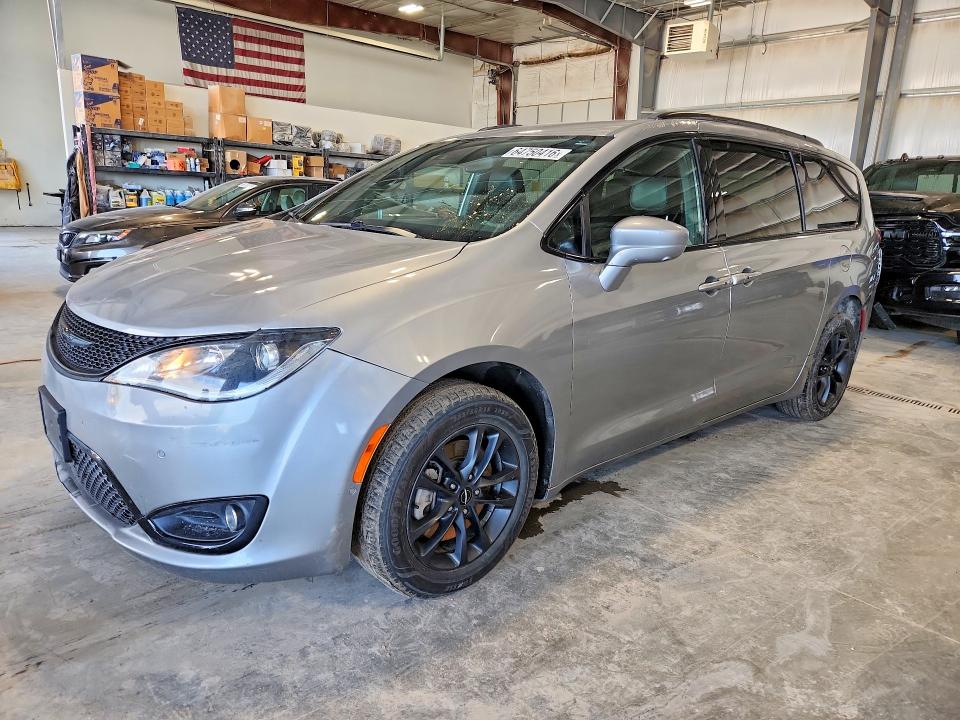 Продаж на аукціоні авто 2020 Chrysler Pacifica, vin: 2C4RC3BG4LR288352, номер лоту: 64750416