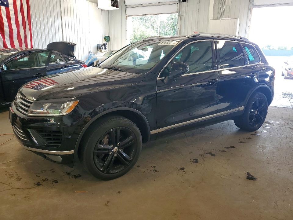 Aukcja sprzedaży 2017 Volkswagen Touareg, vin: WVGRF7BPXHD001438, numer aukcji: 64147996