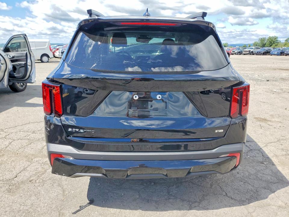 66602656 :رقم المزاد ، 5XYRKDJF9TG438557 vin ، 2026 Kia Sorento مزاد بيع