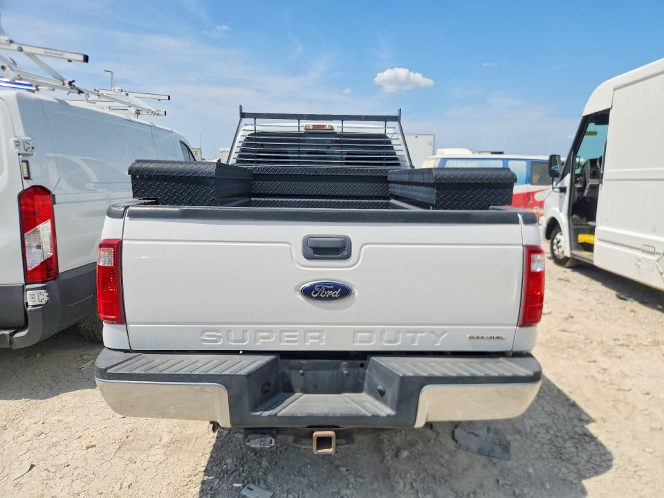 63444546 :رقم المزاد ، 1FT7X2B62FEA27011 vin ، 2015 Ford F250 مزاد بيع