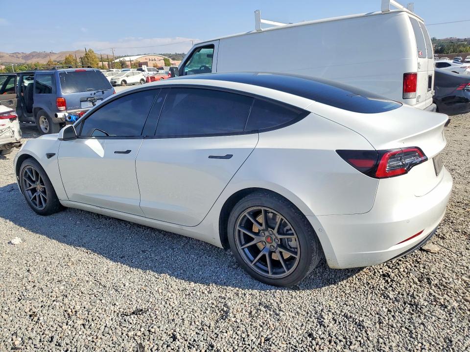 67093806 :رقم المزاد ، 5YJ3E1EA4NF154595 vin ، 2022 Tesla Mdl S Std مزاد بيع