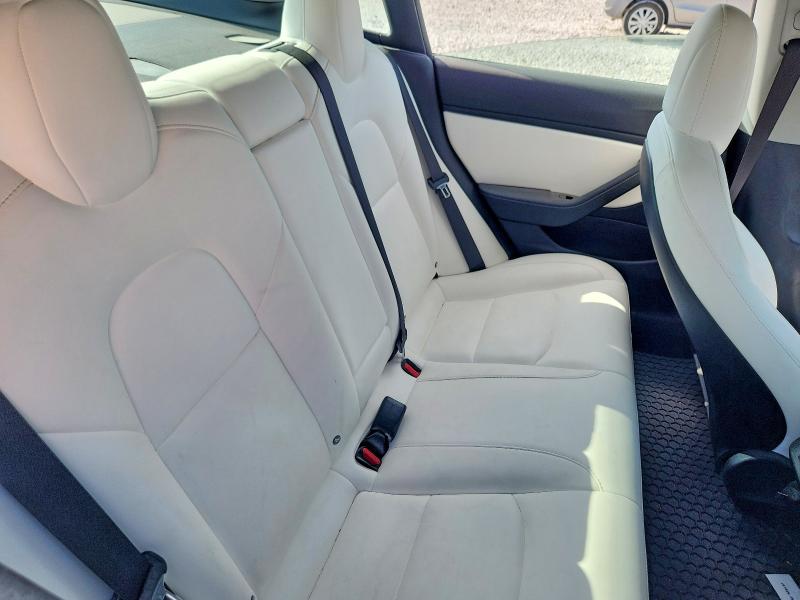 63766896 :رقم المزاد ، 5YJ3E1EB4JF086141 vin ، 2018 Tesla Model 3 Awd W/long R مزاد بيع