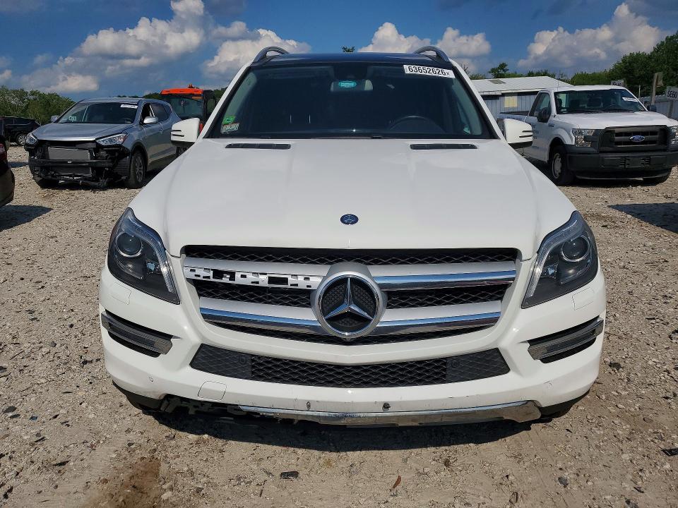 63652626 :رقم المزاد ، 4JGDF2EE8GA675272 vin ، 2016 Mercedes-benz Gl مزاد بيع