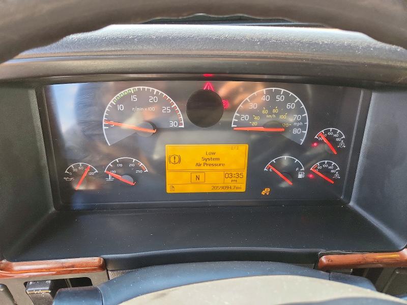 65667326 :رقم المزاد ، 4V4NC9GH76N434803 vin ، 2006 Volvo Vnl مزاد بيع