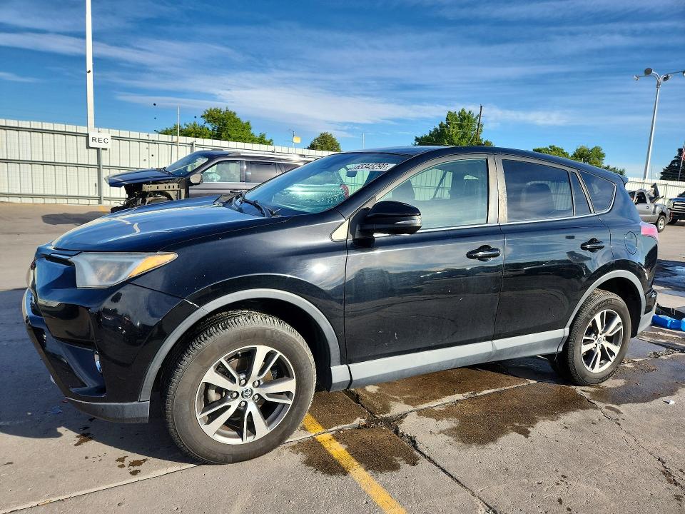 Auction sale of the 2018 Toyota Rav4, vin: 2T3RFREV8JW792278, lot number: 65345296