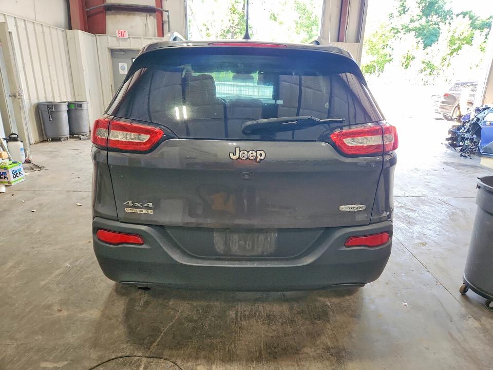 65188246 :رقم المزاد ، 1C4PJMLB3JD512877 vin ، 2018 Jeep Cherokee مزاد بيع