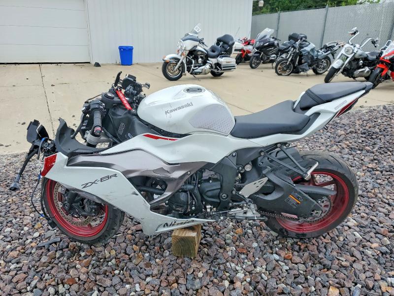 64976696 :رقم المزاد ، JKBZXJK13RA000439 vin ، 2024 Kawasaki Zx636 مزاد بيع