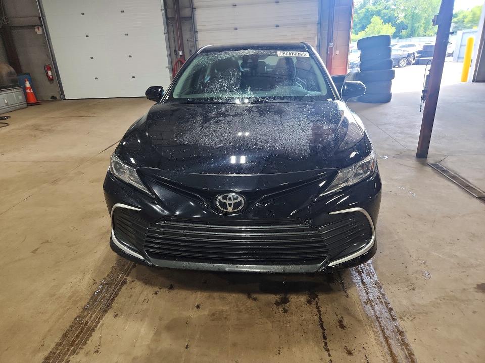Продажа на аукционе авто 2021 Toyota Camry, vin: 4T1C11AKXMU472099, номер лота: 63912076