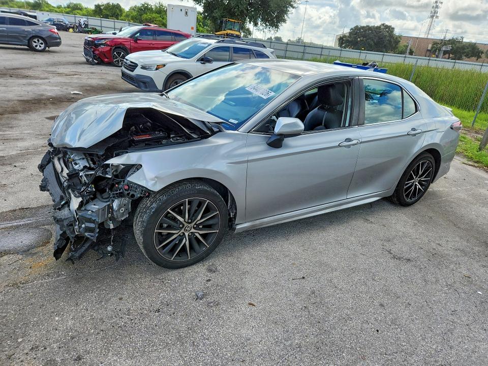 Aukcja sprzedaży 2021 Toyota Camry, vin: 4T1G11AK7MU518019, numer aukcji: 64487026