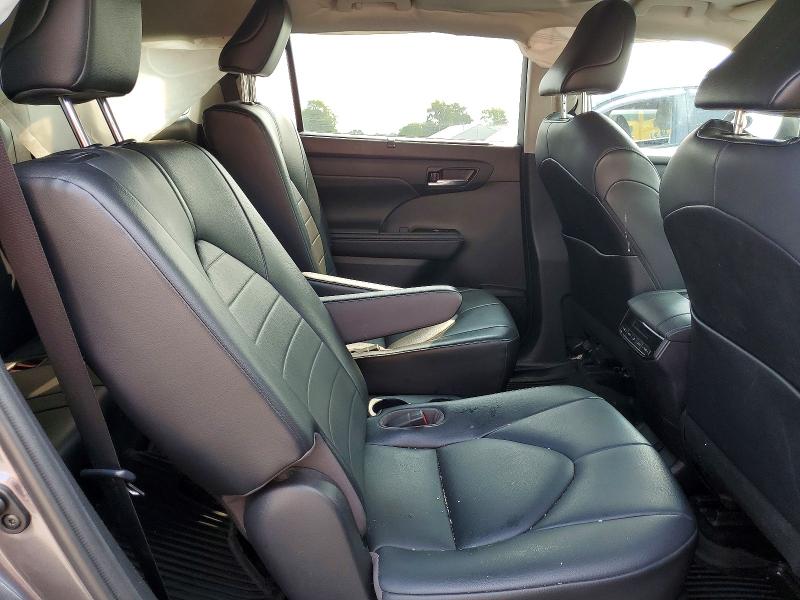 Продаж на аукціоні авто 2021 Toyota Highlander, vin: 5TDGZRBHXMS543290, номер лоту: 64918656