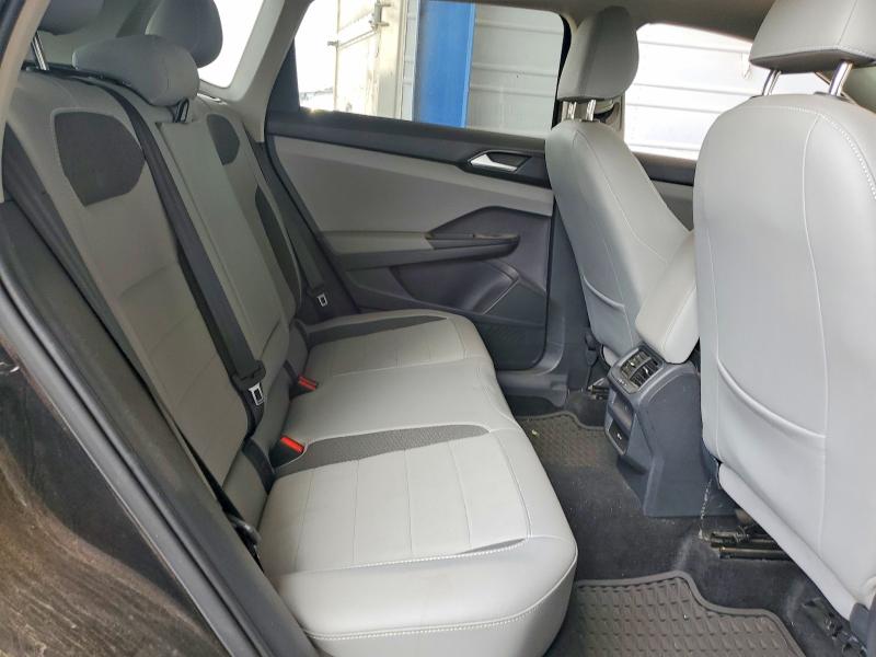 63541826 :رقم المزاد ، 3VVTX7B21NM068877 vin ، 2022 Volkswagen Taos مزاد بيع