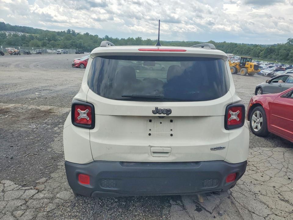 65139336 :رقم المزاد ، ZACNJCBB2MPN26369 vin ، 2021 Jeep Renegade مزاد بيع