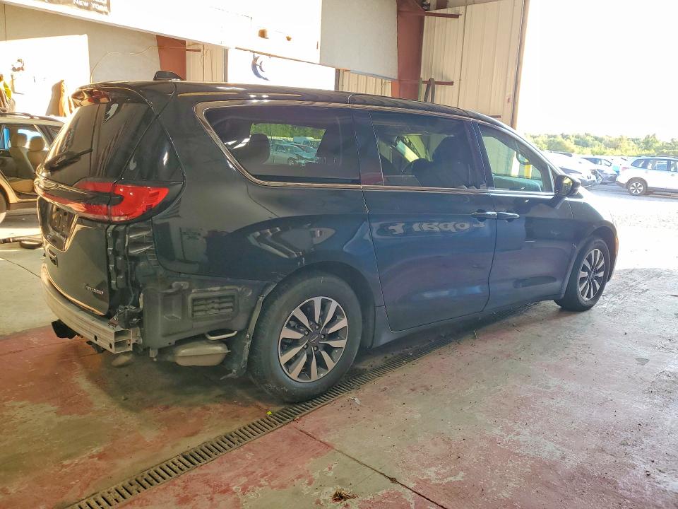 2022 Chrysler Pacifica მანქანა იყიდება აუქციონზე, vin: 2C4RC1L75NR124324, აუქციონის ნომერი: 63493646