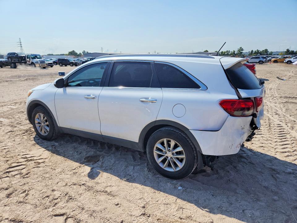 2017 Kia Sorento მანქანა იყიდება აუქციონზე, vin: 5XYPGDA53HG224056, აუქციონის ნომერი: 66230146