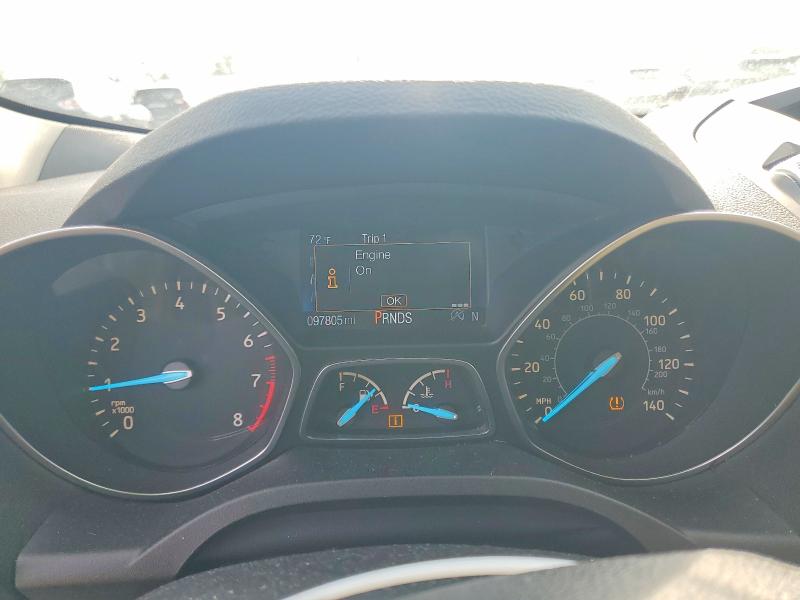 2017 Ford Escape მანქანა იყიდება აუქციონზე, vin: 1FMCU0GD6HUC23315, აუქციონის ნომერი: 65815046