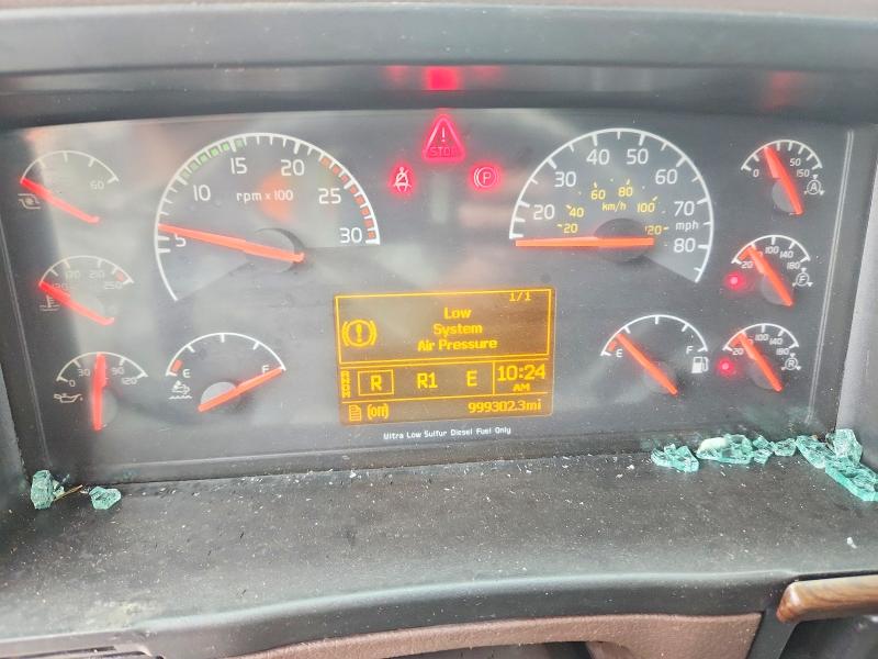 66579486 :رقم المزاد ، 4V4NC9EHXFN180314 vin ، 2015 Volvo Vn مزاد بيع