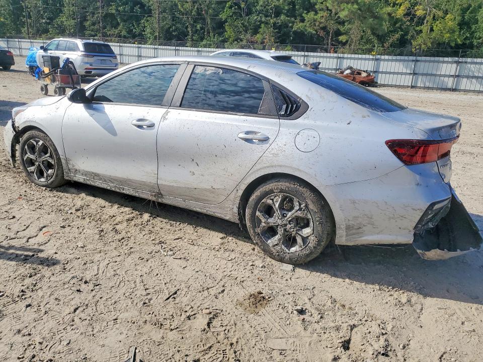 66552576 :رقم المزاد ، 3KPF24AD7ME325917 vin ، 2021 Kia Forte مزاد بيع