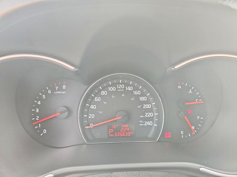 64139736 :رقم المزاد ، 5XYKUDA78FG585929 vin ، 2015 Kia Sorento مزاد بيع