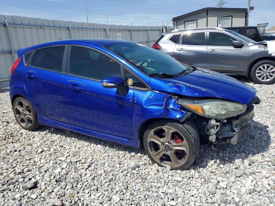 2015 Ford Fiesta მანქანა იყიდება აუქციონზე, vin: 3FADP4GX7FM212848, აუქციონის ნომერი: 64242866