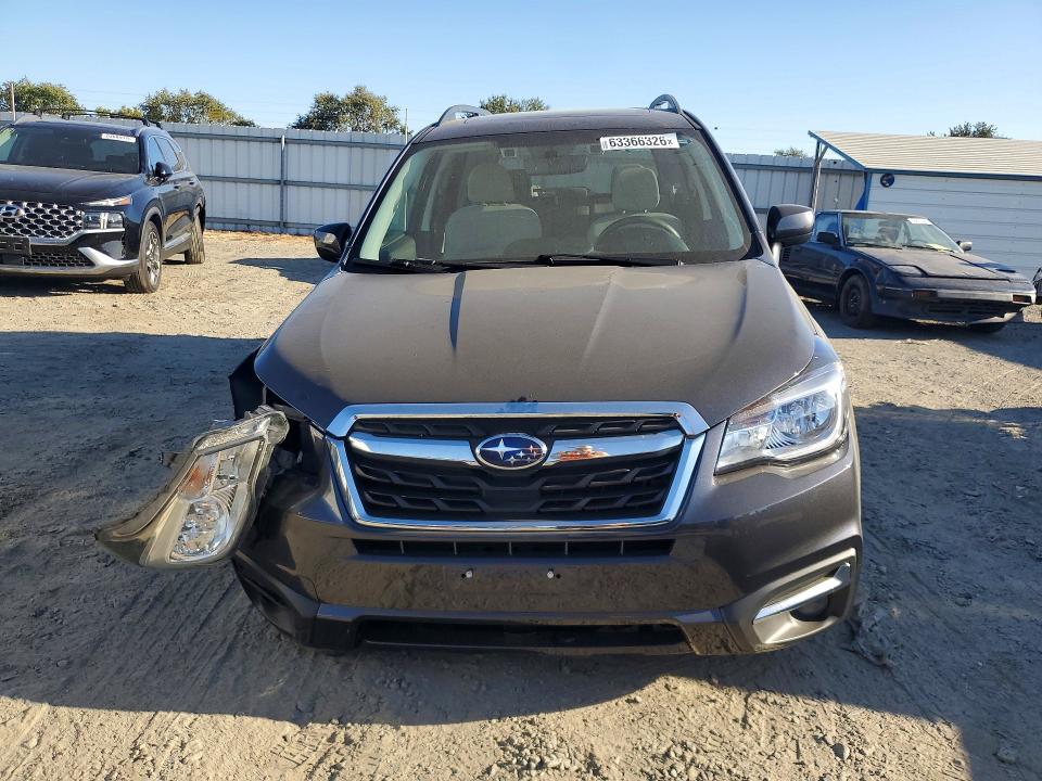 63366326 :رقم المزاد ، JF2SJAGCXJH526670 vin ، 2018 Subaru Forester مزاد بيع