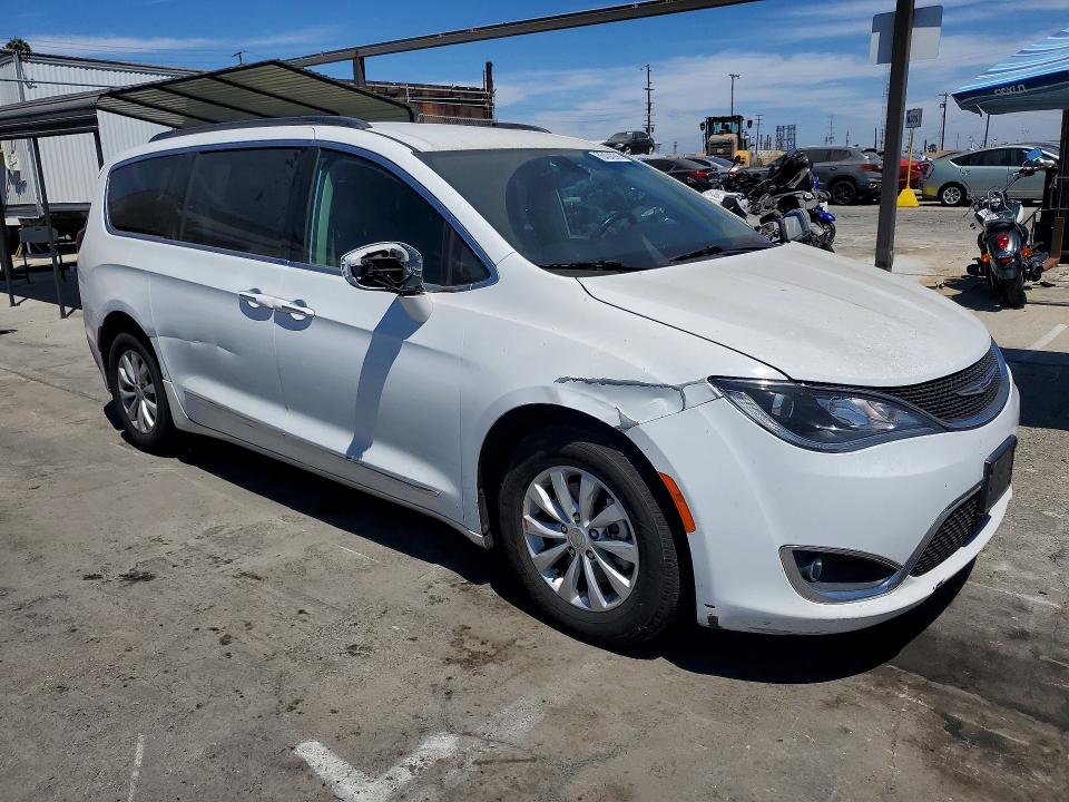 2017 Chrysler Pacifica მანქანა იყიდება აუქციონზე, vin: 2C4RC1BG5HR572455, აუქციონის ნომერი: 65404066