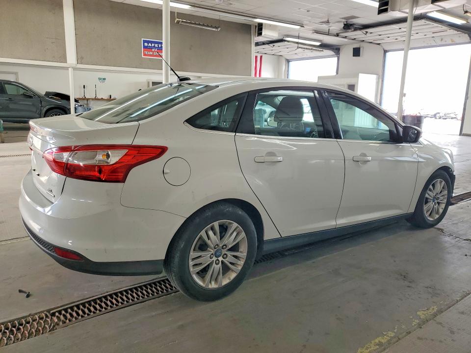 Продажа на аукционе авто 2012 Ford Focus, vin: 1FAHP3H23CL395760, номер лота: 63901696
