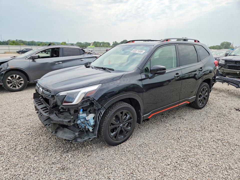 63571556 :رقم المزاد ، JF2SKAJC0NH502681 vin ، 2022 Subaru Forester مزاد بيع