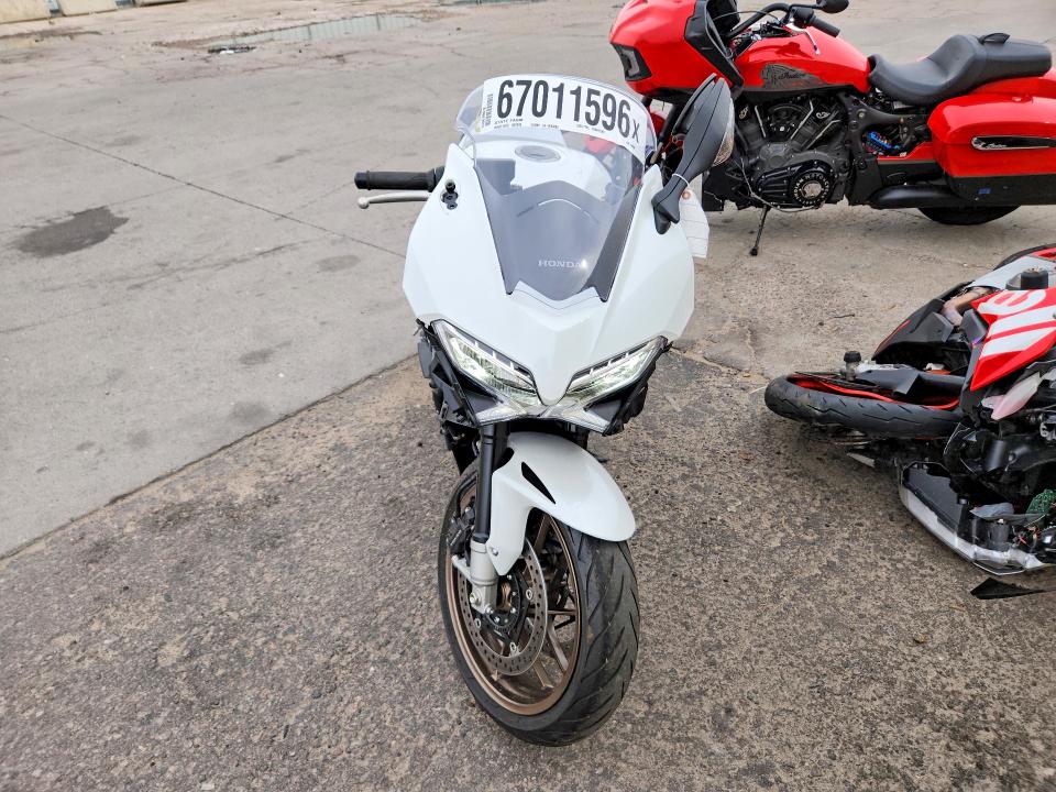 Продажа на аукционе авто 2015 Honda Vfr800, vin: JH2RC7955FK100041, номер лота: 67011596