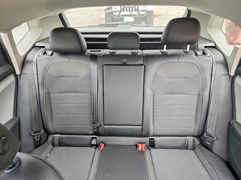 Продажа на аукционе авто 2022 Volkswagen Taos, vin: 3VVWX7B28NM019592, номер лота: 64571906