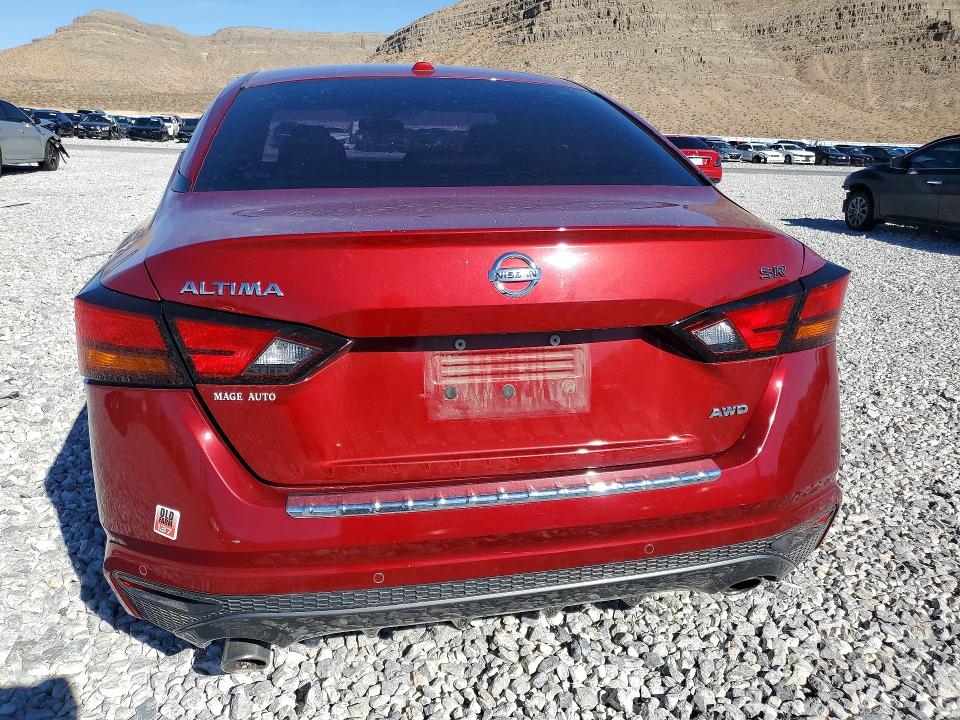 65518406 :رقم المزاد ، 1N4BL4CW5MN418852 vin ، 2021 Nissan Altima مزاد بيع