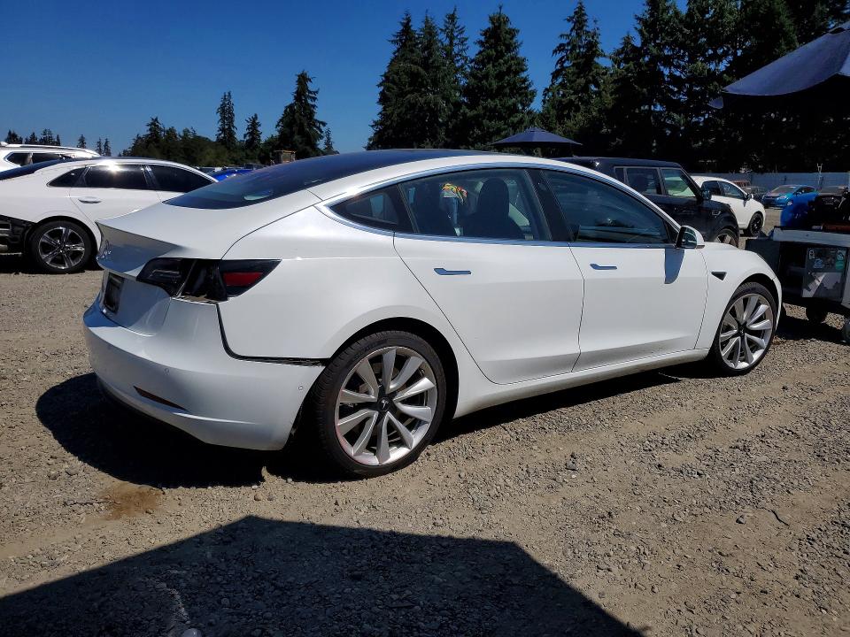 2018 Tesla Model 3 მანქანა იყიდება აუქციონზე, vin: 5YJ3E1EB8JF092458, აუქციონის ნომერი: 61643426