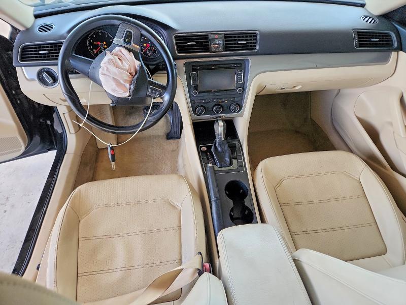 66238256 :رقم المزاد ، 1VWAT7A38FC110554 vin ، 2015 Volkswagen Passat مزاد بيع