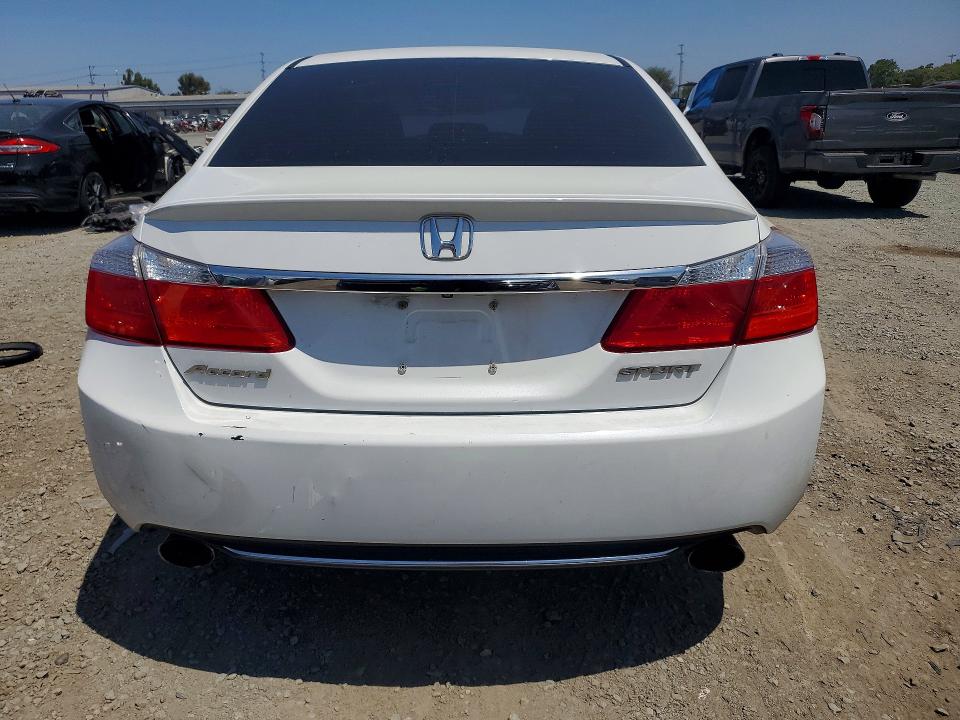 Продаж на аукціоні авто 2015 Honda Accord, vin: 1HGCR2F54FA200370, номер лоту: 63611006