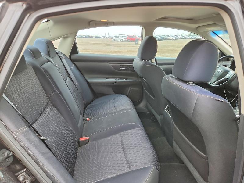Auction sale of the 2017 Nissan Altima, vin: 1N4AL3AP3HN304291, lot number: 64743836