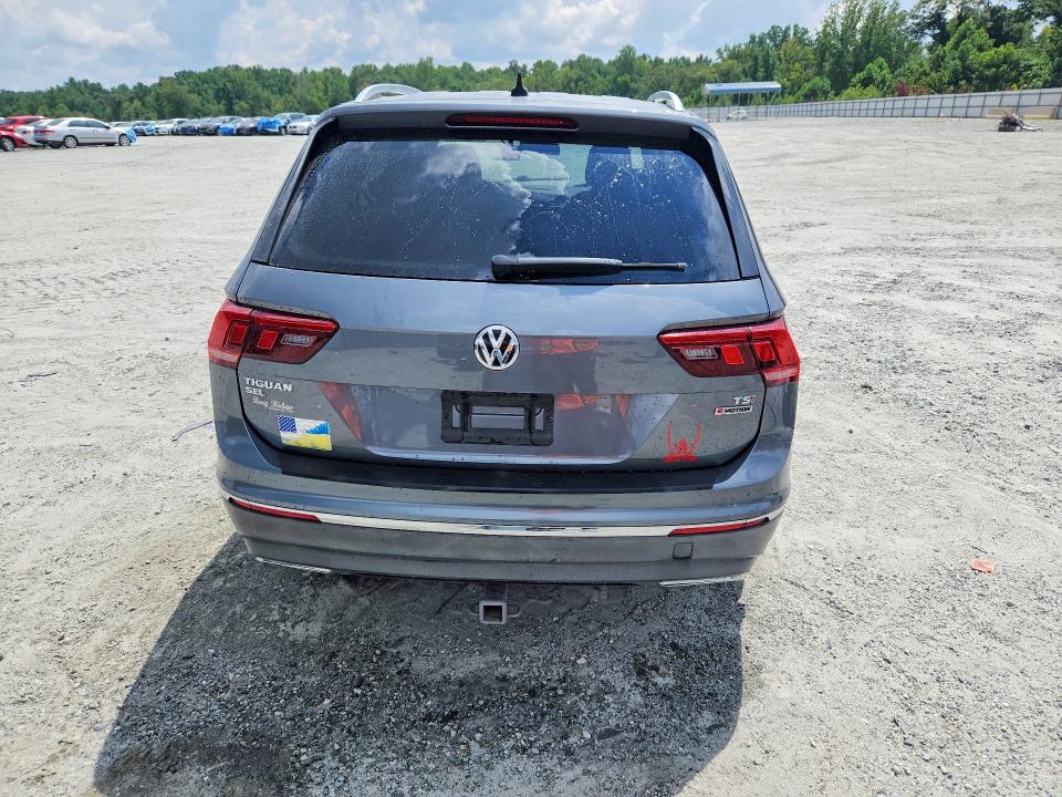 63537446 :رقم المزاد ، 3VV2B7AX3JM016796 vin ، 2018 Volkswagen Tiguan مزاد بيع