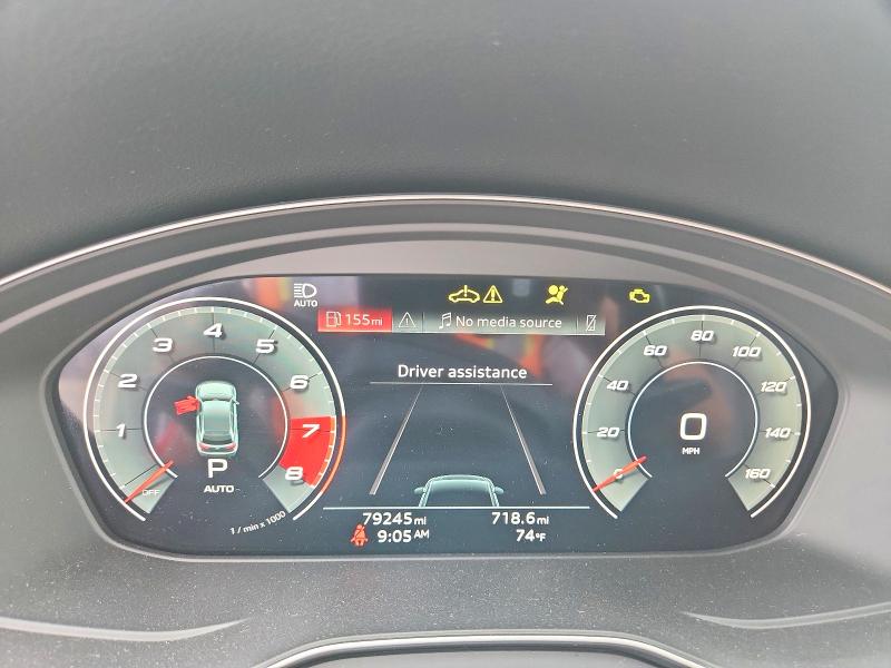 65135146 :رقم المزاد ، WA1BAAFYXM2137251 vin ، 2021 Audi Q5 مزاد بيع