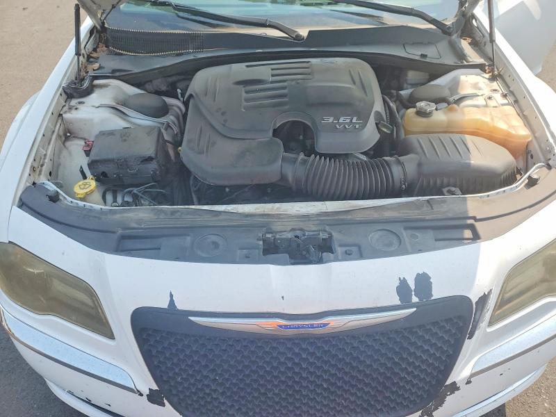 64717936 :رقم المزاد ، 2C3CCAAG3DH707704 vin ، 2013 Chrysler 300 مزاد بيع