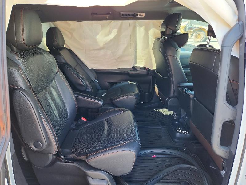 64838236 :رقم المزاد ، 5TDCRKEC1RS204317 vin ، 2024 Toyota Sienna مزاد بيع