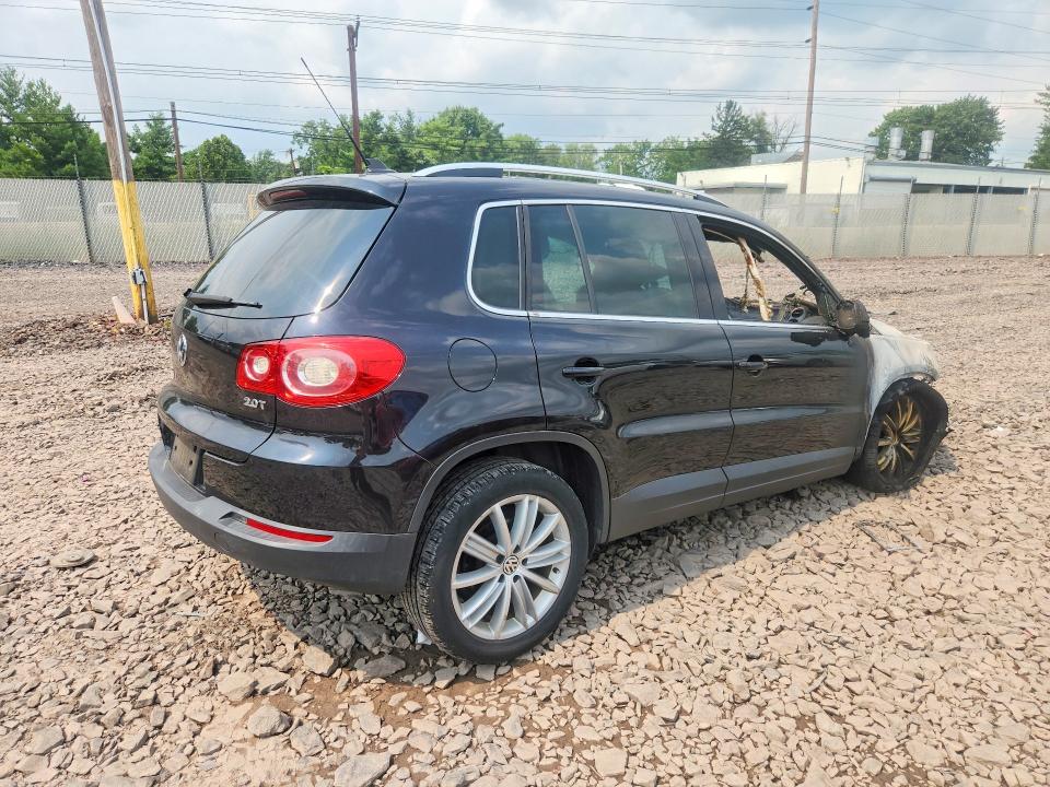 2011 Volkswagen Tiguan მანქანა იყიდება აუქციონზე, vin: WVGAV7AX7BW515440, აუქციონის ნომერი: 64512906