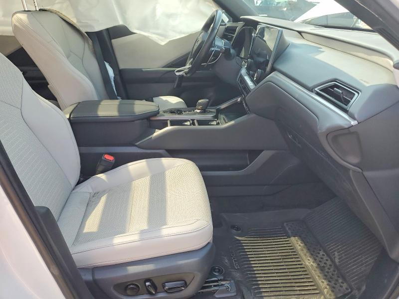 Продажа на аукционе авто 2024 Lexus Tx 350, vin: 5TDAAAA63RS012180, номер лота: 64724726