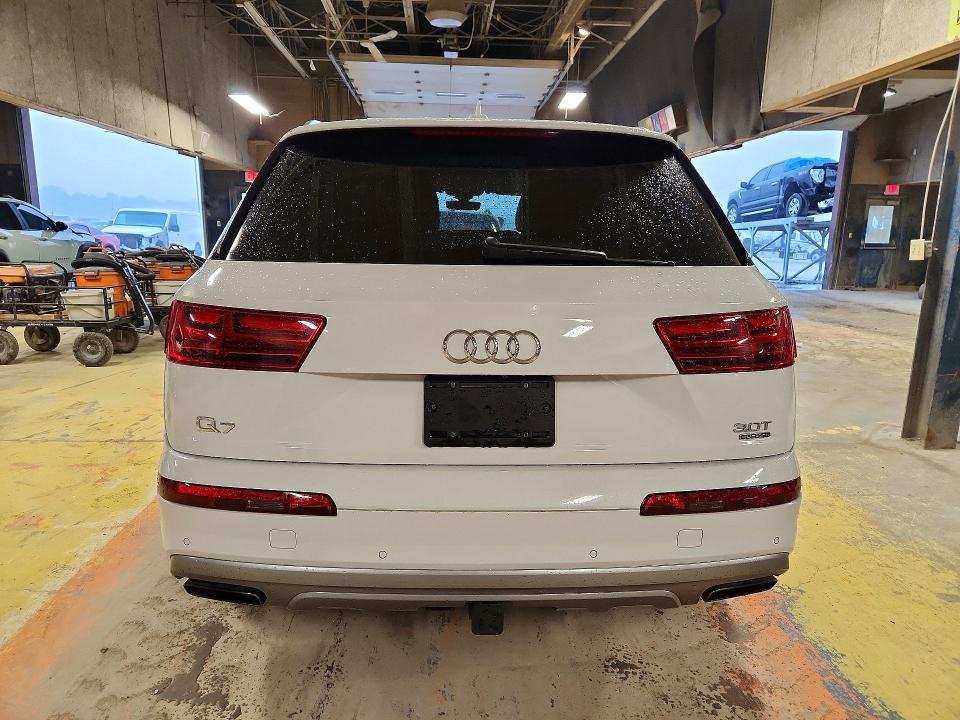 2018 Audi Q7 მანქანა იყიდება აუქციონზე, vin: WA1VAAF75JD022223, აუქციონის ნომერი: 64070456