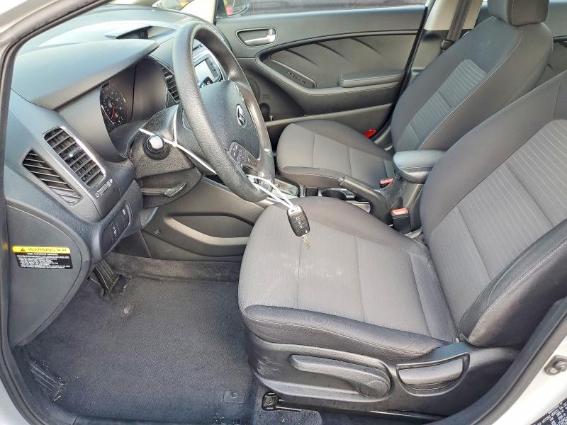 2017 Kia Forte მანქანა იყიდება აუქციონზე, vin: 3KPFL4A76HE143896, აუქციონის ნომერი: 64384706