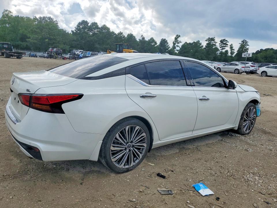 65720676 :رقم المزاد ، 1N4BL4EV6PN355480 vin ، 2023 Nissan Altima مزاد بيع