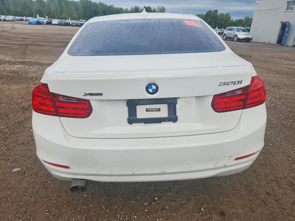 65697436 :رقم المزاد ، WBA3C3C55EF985281 vin ، 2014 Bmw 320 مزاد بيع