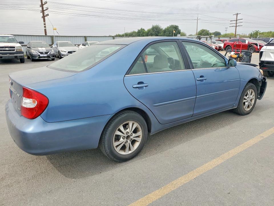 2004 Toyota Camry მანქანა იყიდება აუქციონზე, vin: 4T1BF32K74U571504, აუქციონის ნომერი: 66943926