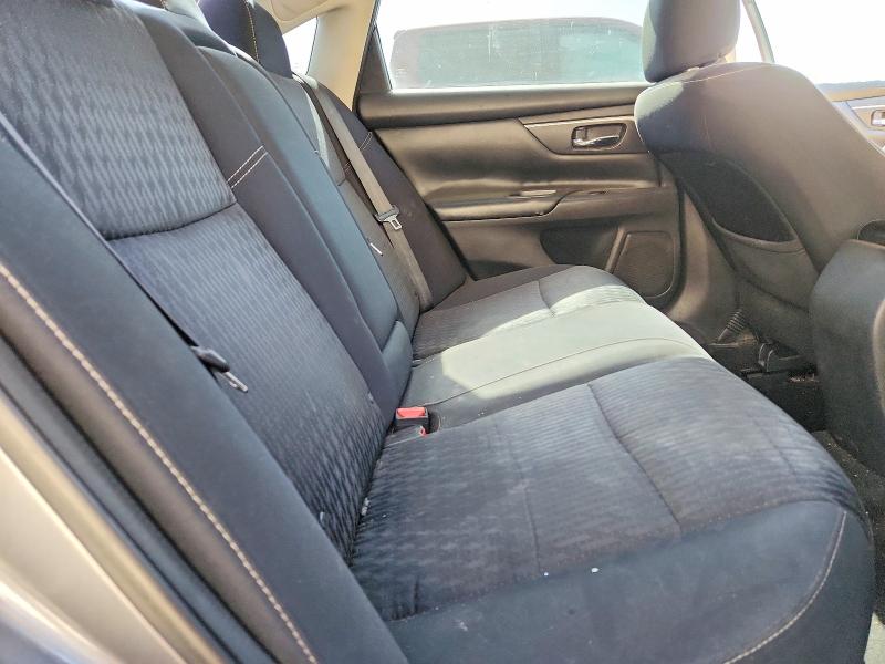 66484156 :رقم المزاد ، 1N4AL3AP3JC267437 vin ، 2018 Nissan Altima مزاد بيع
