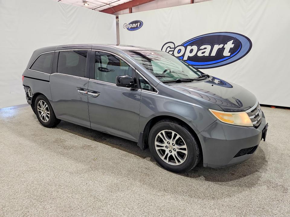 65680976 :رقم المزاد ، 5FNRL5H68CB037355 vin ، 2012 Honda Odyssey مزاد بيع
