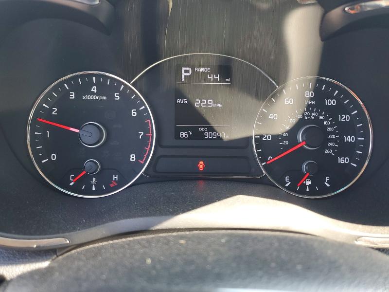 65453516 :رقم المزاد ، 3KPFK4A7XHE081700 vin ، 2017 Kia Forte مزاد بيع